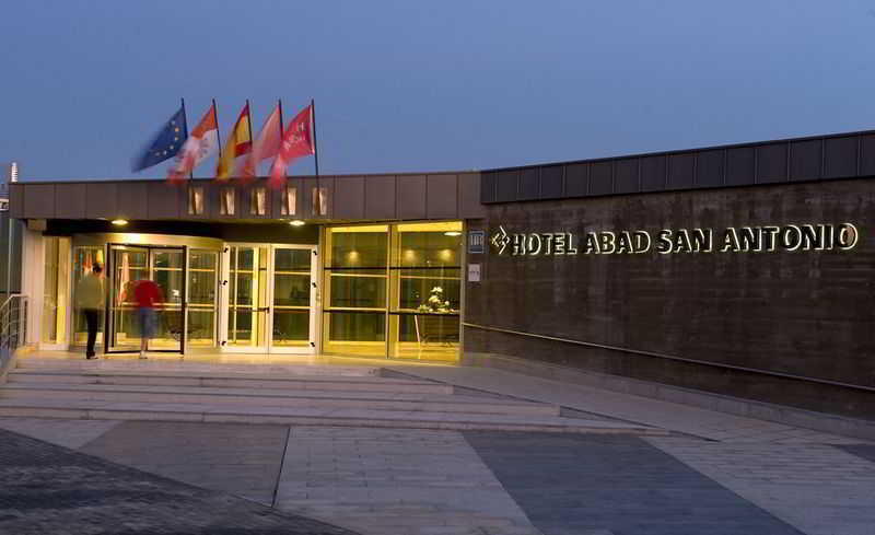 Hotel Arva Abad San Antonio León Exteriér fotografie